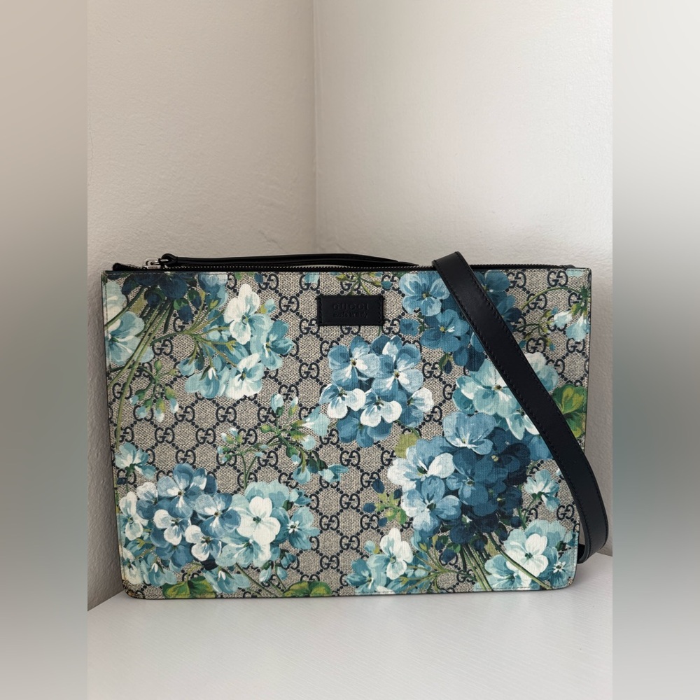 GUCCI Zipped Pouch Blooms GG Coated Canvas XL